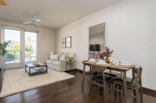 West Hollywood Chic Apartment - 2