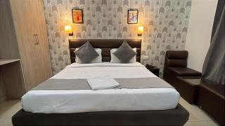 Hotel HSR & Tribe Skybar - 2