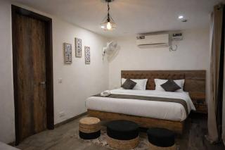 Hotel Imperial Stayz Sector 42 - 2