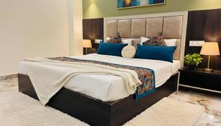 Hotel The Royal Shelter Premium Air Conditioned Rooms With Free Parking And Wifi !!! Highly Recommended Hotel In Agra - 8