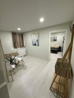 Fully Furnished Home, 8-Min Walk to Abanotubani - 9