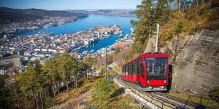 Central apartment with parking in unique surroundings - 2