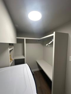 Cozy Furnished 1BR Suite in Regina - 2