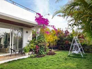Irsh Villa By Bliss Stays - 0