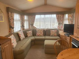 Cruachan View Caravan Farm stay - 2