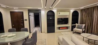 A hotel apartment with a very luxurious style and a quiet, comfortable atmosphere - 7