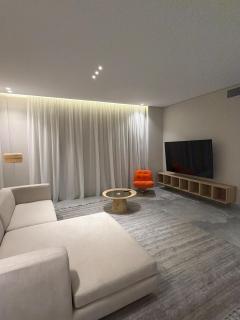 Brand new soft light 2BR Silver Palm - 0