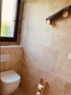 Maison de charme indépendante - Terrasse et parking privé - Village médiéval - 8 min A7 - Montélimar Nord - 5