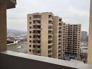 Modern Central Apartment with Balcony & Ararat View, 3 Min Walk to Republic Square - Erevan - 4