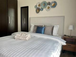 Elite LUX Holiday Homes - Spacious 2BR with Metro Access in Al Furjan, Dubai - Dubai - 2