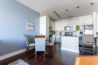 Landing Stylish 1BD Rooftop Lounge Gym - 4