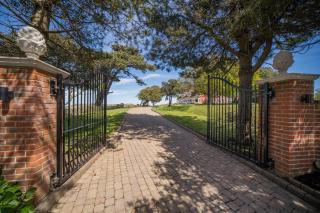 Holmes House - Sleeps 20 -Swimming pool -Sea Views - 8