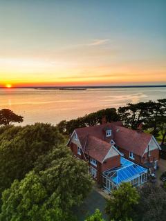 Holmes House - Sleeps 20 -Swimming pool -Sea Views - 5