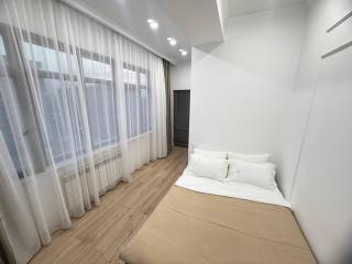 City Light Apartment Bishkek - 9