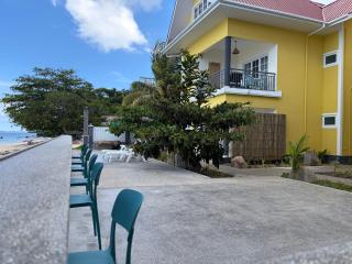 La Digue Coral Self Catering Apartments-Beachfront - 5