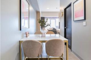 Modern Studio - Uptown BGC Brand New Fast WiFi - 4