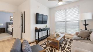 Landing Stylish 2BD Clubhouse Gym - 8
