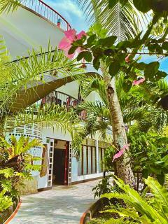 Placido's Vacation Home - 2