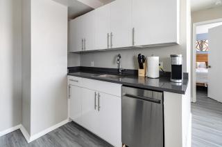 Landing Stylish 1BD Gym - 5