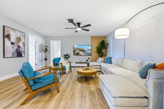 Heated Pool • Games • Fire Pit • BBQ • Sleeps 16 - 2