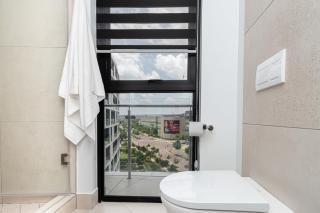 Elegant AirConditioned Neria at Ellipse Waterfall - 2