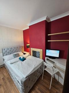 Cosy Deluxe Doubleroom in Central Dartford - 3