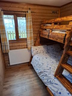 The Swallow's Return LogCabin, Carlingford, A91D954 - 3