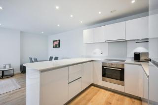 Unique 2 bedroom flat by Finsbury Park - 2