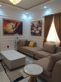 Luxevibe Apartments - 0