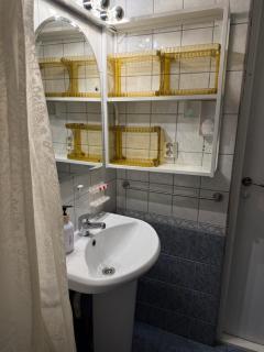 3Bdr Apartment with a Terrace in Kadriorg - 6