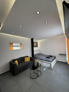 MoonYellow - Basel - AirPort - HighQuality - 0