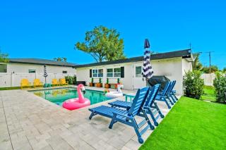 South Tampa- VIP- Concierge- Backyard Oasis- Pool- Hammock- Golf- Fire- Pit- Games- Pool Table - 7