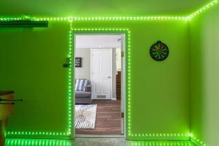 Entire Home on the water, 2 kayaks, Game room, Firepit, BBQ grill, Netflix WiFi - 8