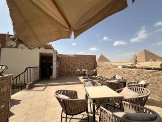 New Royal Scarab Pyramids Hotel - 0