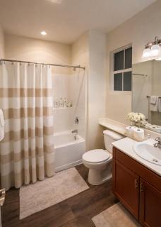 Marina del Rey Retreat 2BR--2BA & Close To Venice Beach - 2