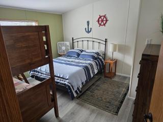 Beach Bum Cabin - 4