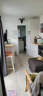 Southern New Zealand Comfort and Value Without the Cost, Host with the MOST near Gore - 5