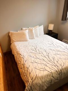 Bear Cove Cottages - 3