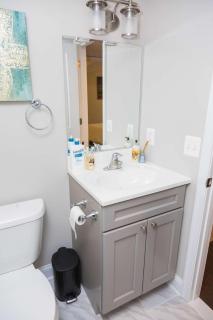 Cutie in Annapolis with Community beach access - 4