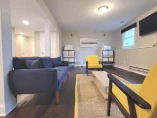 Cutie in Annapolis with Community beach access - 2