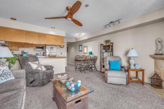 Waters Edge 411 - 7
