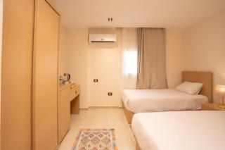 Riwaq Pyramids View Inn & Rooftop - 1