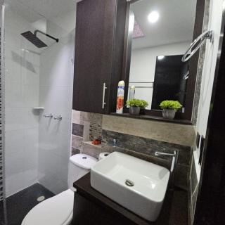 Casa Familiar con Vista a las Montañas A Minutos del Centro de Armenia - 7