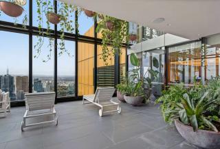 Matilda's Skyview - Luxe 2BR, 2BA Near Crown - 1