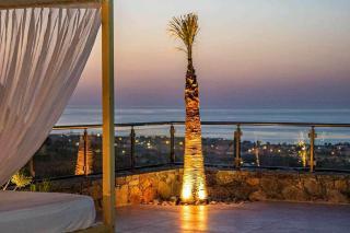 Villa Petros Luxe Villa met privé zwembad - 9