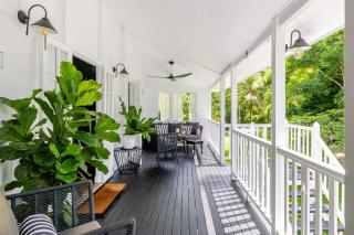 Charming Queenslander surrounded by Rainforest - 7