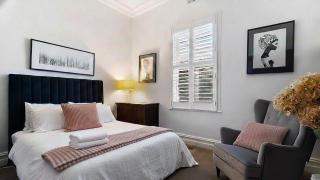Charming Heritage Retreat - 4