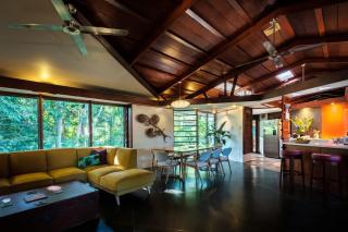 Oribin House Unique Heritage Listed Tropical Home - 4