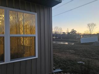 Sunrise Retreat 20 min from Kentucky Expo - 9