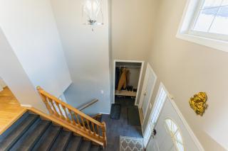 Bright 3BR Upper Suit, 23 min to Jasper NP - 1